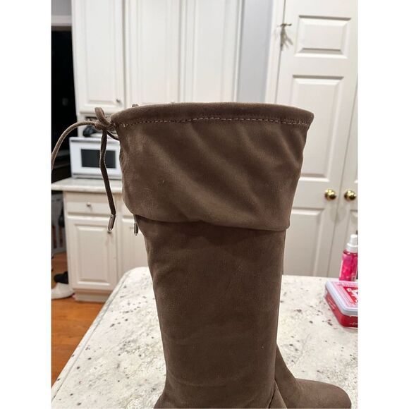 Marc Fisher Brown Faux Suede Cuff Tie Knee Boots sz 29 EUC - Picture 2 of 9